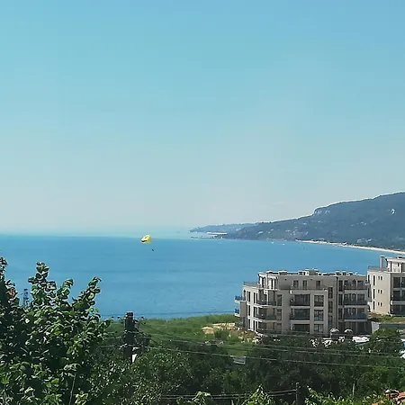 Black Sea Apartment *
