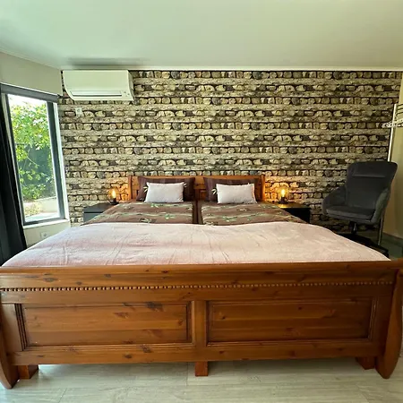 Black Sea Apartment *