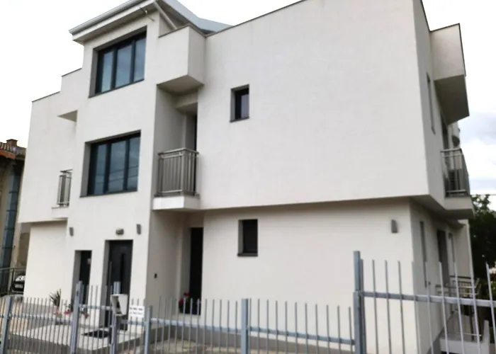 아파트 Black Sea 발치크