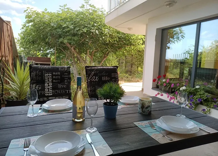 아파트 Black Sea 발치크